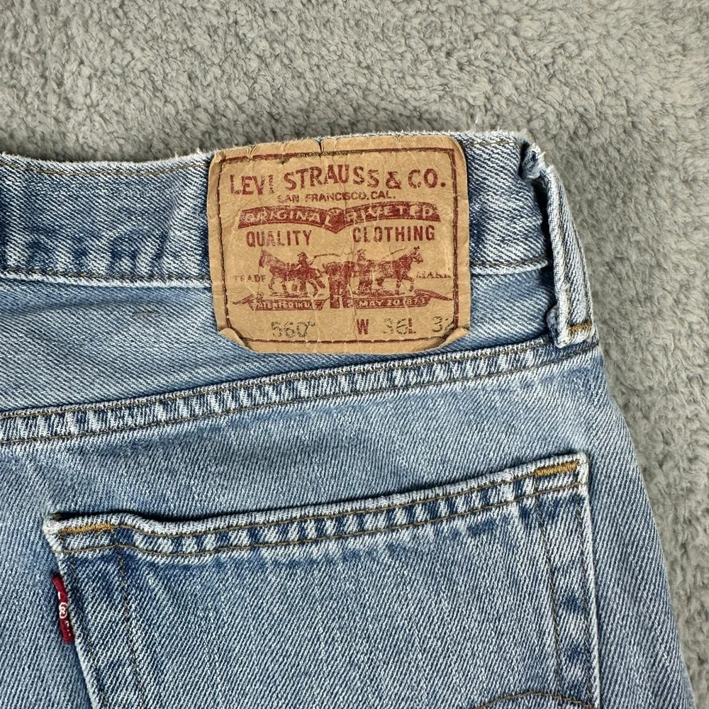 Levis 560 Comfort Fit Vintage Jeans Mens‎ 36x32 (Fits 34x30) Blue Tapered Denim